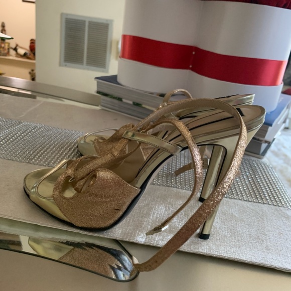 No. 21 GOLD COATED CUTOUT SANDALS SIZE 9 👠👠👠🔥🔥🔥🔥 - Picture 6 of 15